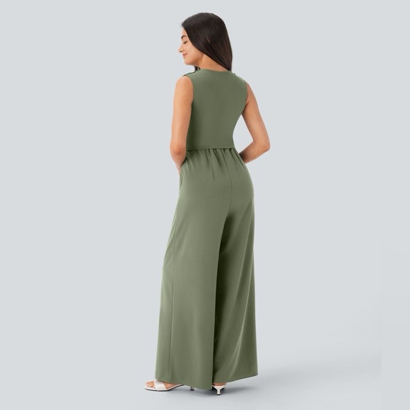 Halara V Neck Sleeveless Ruched Pocket Jumpsuit-Easy Peezy XS - Picture 2 of 5